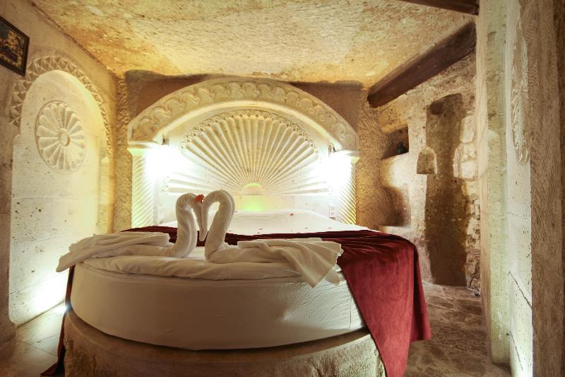 Bed and Breakfast Heaven Cave House - Razziya Evi Ургуп Экстерьер фото